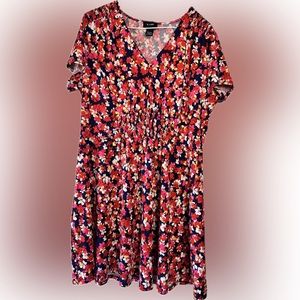 B.calm floral mini dress. XXL